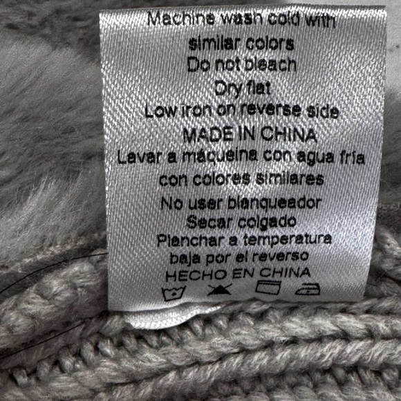 Twelfth Love Grey Faux Fur Elegant Sweater Jacket Size S - Picture 6 of 6